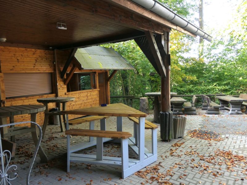 ueberdachter bereich und grillhuette ueberdachter bereich und grillhuette